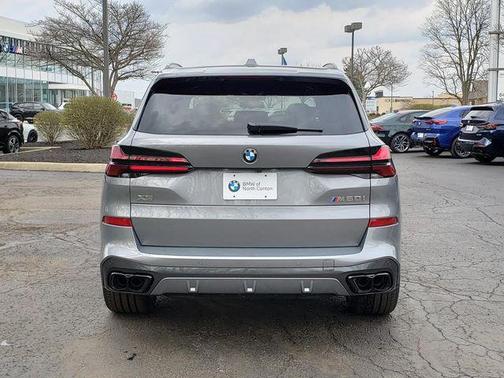 Skyscraper Grey Metallic 2026 BMW X5 M60i