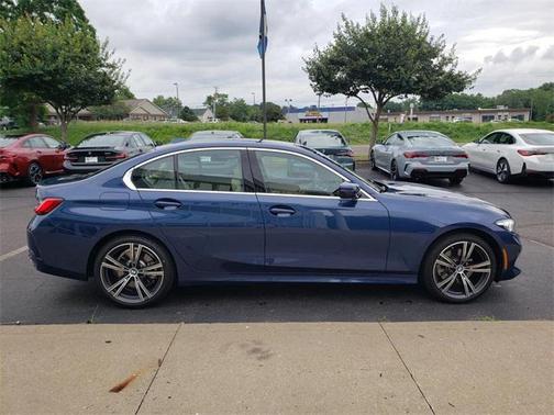 2024 BMW 330 i xDrive