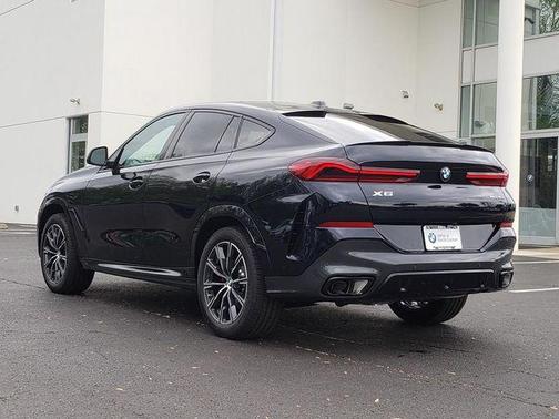 Carbon Black Metallic 2027 BMW X6 xDrive40i