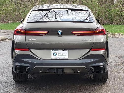 Manhattan Green Metallic 2023 BMW X6 xDrive40i