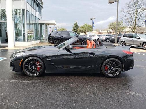 Black Sapphire Metallic 2022 BMW Z4 M40i