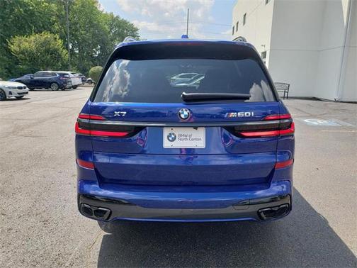2026 BMW X7 M60i