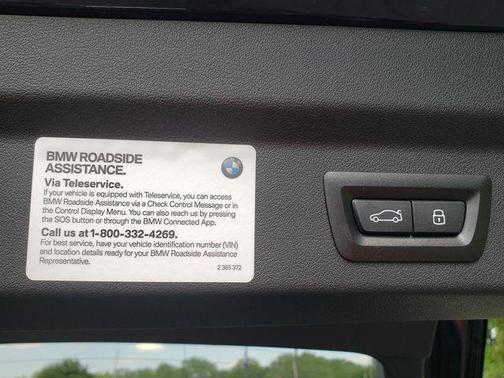 Black Sapphire Metallic 2025 BMW X2 xDrive28i