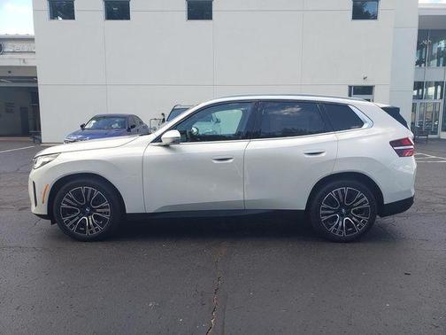 Mineral White Metallic 2026 BMW X3 30 xDrive