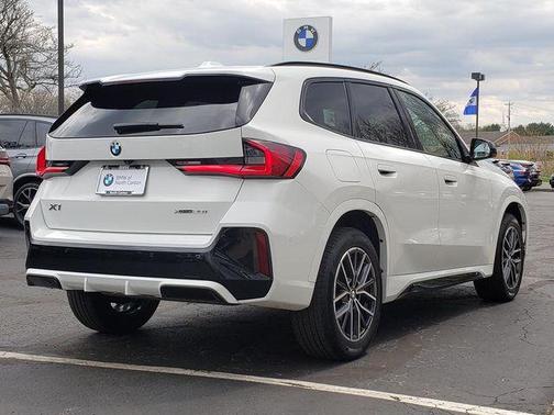Alpine White 2023 BMW X1 xDrive28i