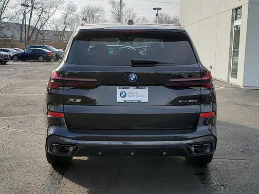Black Sapphire Metallic 2026 BMW X5 PHEV xDrive50e