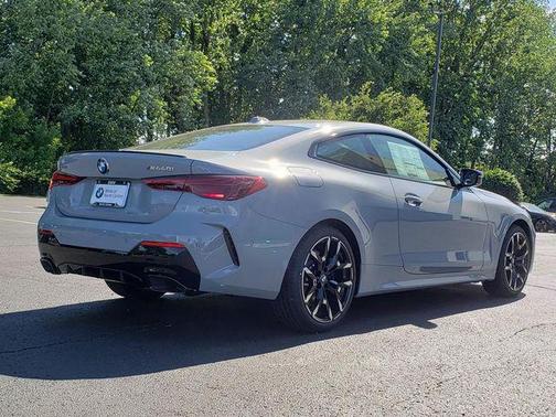 Brooklyn Grey Metallic 2027 BMW M440 i xDrive