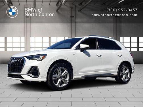 Ibis White 2023 Audi Q3 Premium 45 TFSI S line quattro Tiptronic