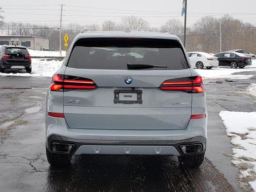 Brooklyn Grey Metallic 2026 BMW X5 PHEV xDrive50e