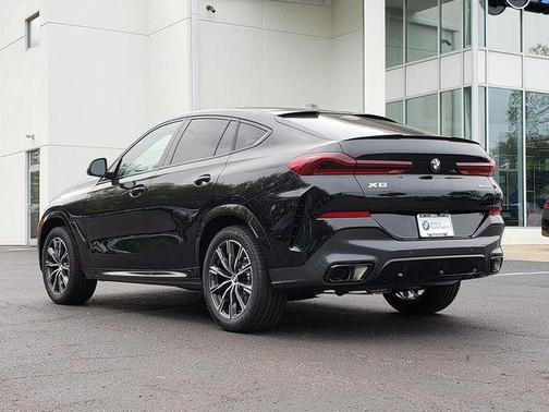 Black Sapphire Metallic 2027 BMW X6 xDrive40i