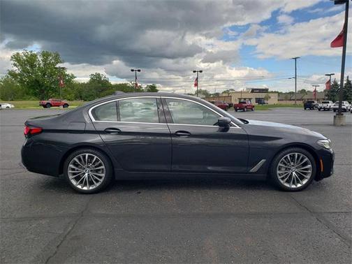 2022 BMW 530 i xDrive