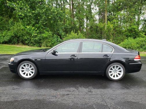 Jet Black 2006 BMW 750 Li