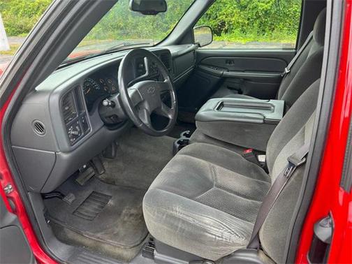 2004 Chevrolet Silverado 1500 LS Extended Cab