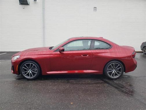 2025 BMW 230 i xDrive