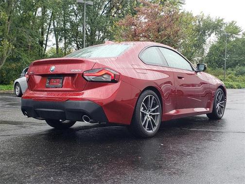 2025 BMW 230 i xDrive
