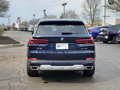 Tanzanite Blue II Metallic 2026 BMW X5 xDrive40i