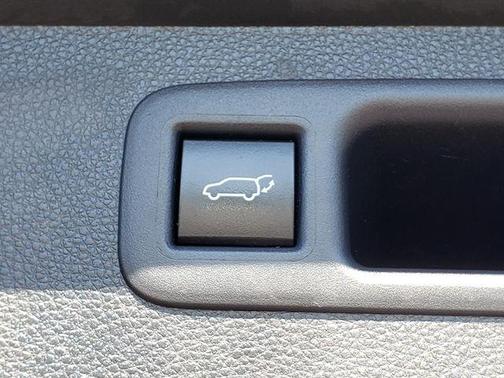 Moon Dust 2021 Toyota Highlander XLE