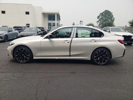 Mineral White Metallic 2026 BMW 330 xDrive NA