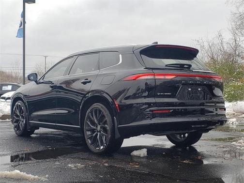 2025 Toyota Crown Signia Limited