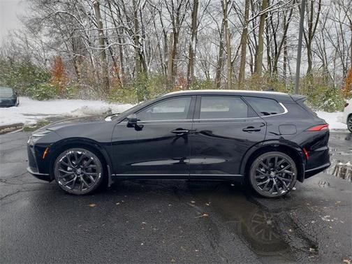 2025 Toyota Crown Signia Limited