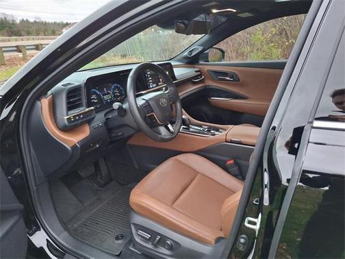 2025 Toyota Crown Signia Limited