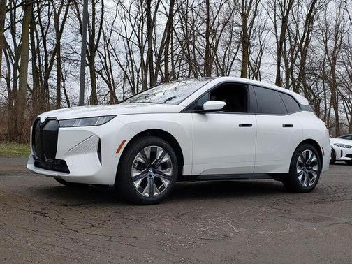 2026 BMW iX xDrive45