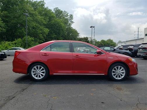 2012 Toyota Camry Hybrid XLE