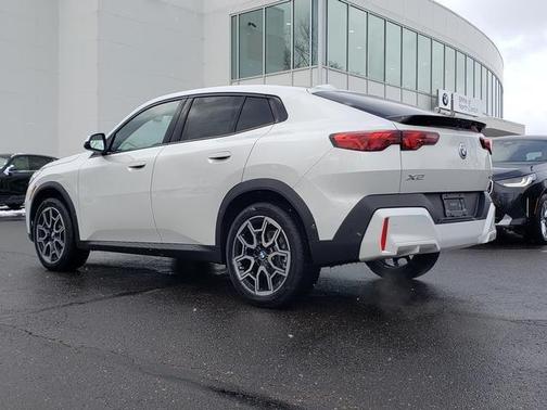 2025 BMW X2 xDrive28i