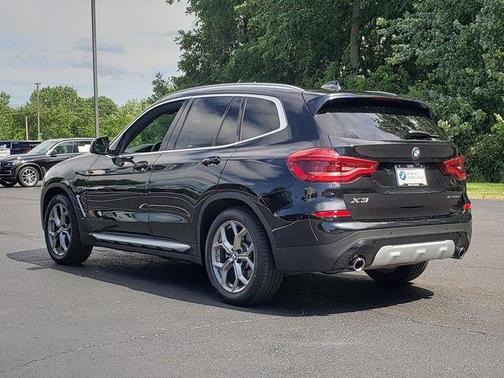 Black Sapphire Metallic 2021 BMW X3 PHEV xDrive30e