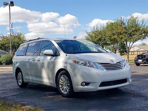 2014 Toyota Sienna XLE