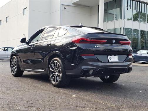 2023 BMW X6 xDrive40i