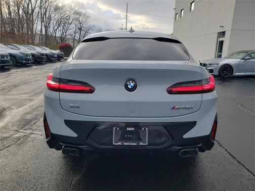 2024 BMW X4 M40i