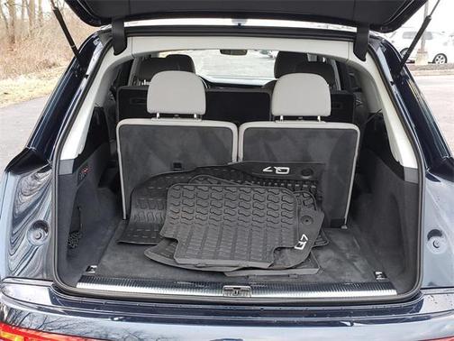 2024 Audi Q7 55 Prestige