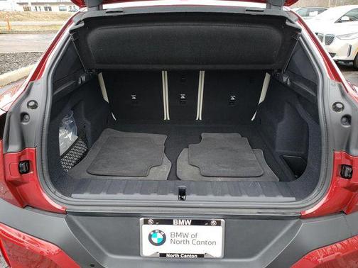 2025 BMW X2 xDrive28i