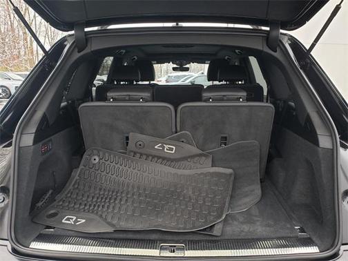 2021 Audi Q7 55 Premium Plus