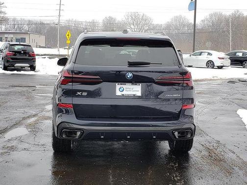 Carbon Black Metallic 2026 BMW X5 PHEV xDrive50e