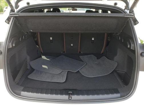 White Metallic 2024 BMW X1 xDrive28i