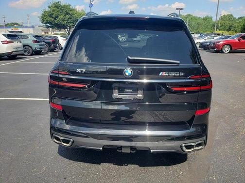 Black Sapphire Metallic 2024 BMW X7 M60i