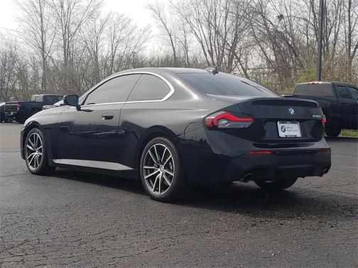 2022 BMW 230 i