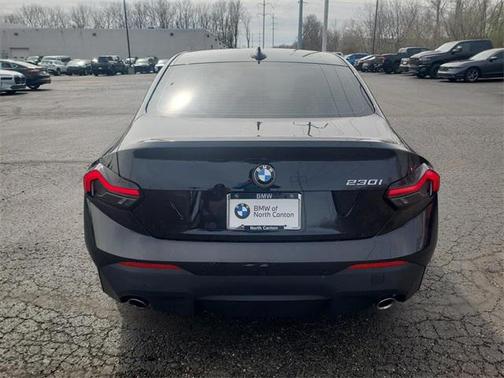 2022 BMW 230 i
