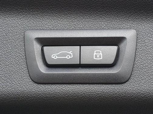 Silver Metallic 2025 BMW X1 xDrive28i