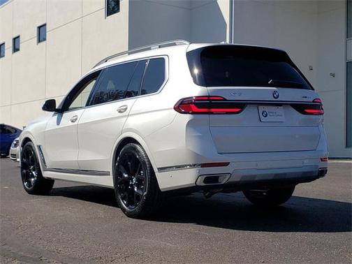 2026 BMW X7 xDrive40i