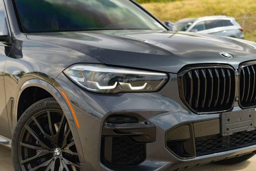 Gray Metallic 2022 BMW X5 M50i