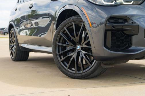 Gray Metallic 2022 BMW X5 M50i