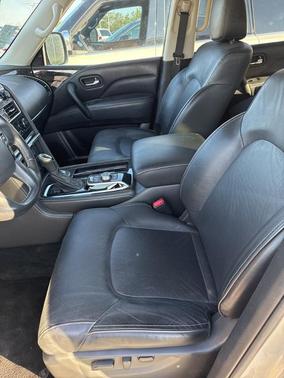 2022 INFINITI QX80 Luxe
