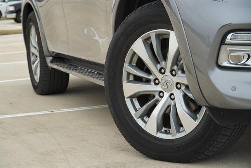 2015 INFINITI QX80 Base