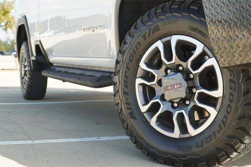 2023 GMC Sierra 2500 AT4