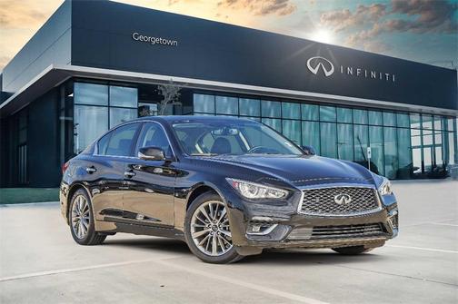 2023 INFINITI Q50 LUXE