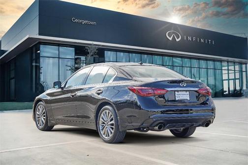 2023 INFINITI Q50 LUXE