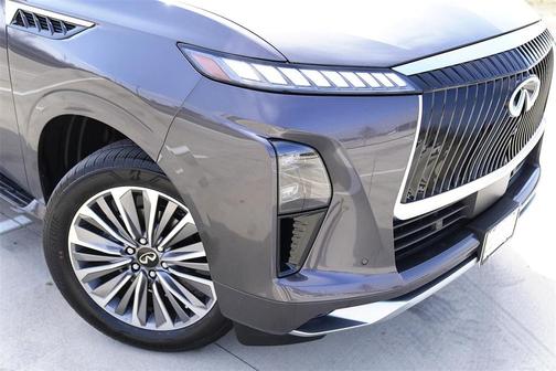 2025 INFINITI QX80 Luxe